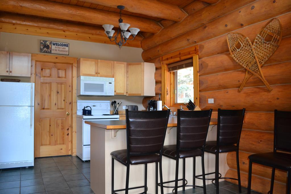 הוילה גולדן Yoho Chalets מראה חיצוני תמונה